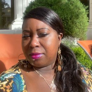 Meet your Posher, Taleishia